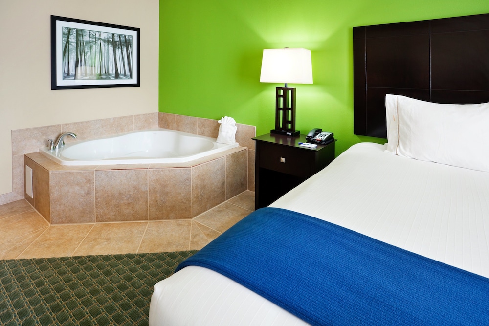 holiday inn express and suites newport s by ihg