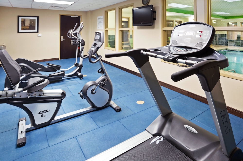 holiday inn express and suites newport s by ihg