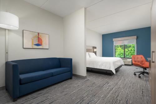 holiday inn express and suites newport s by ihg