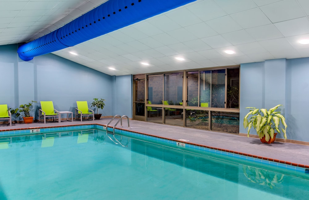 holiday inn express and suites morristown by ihg