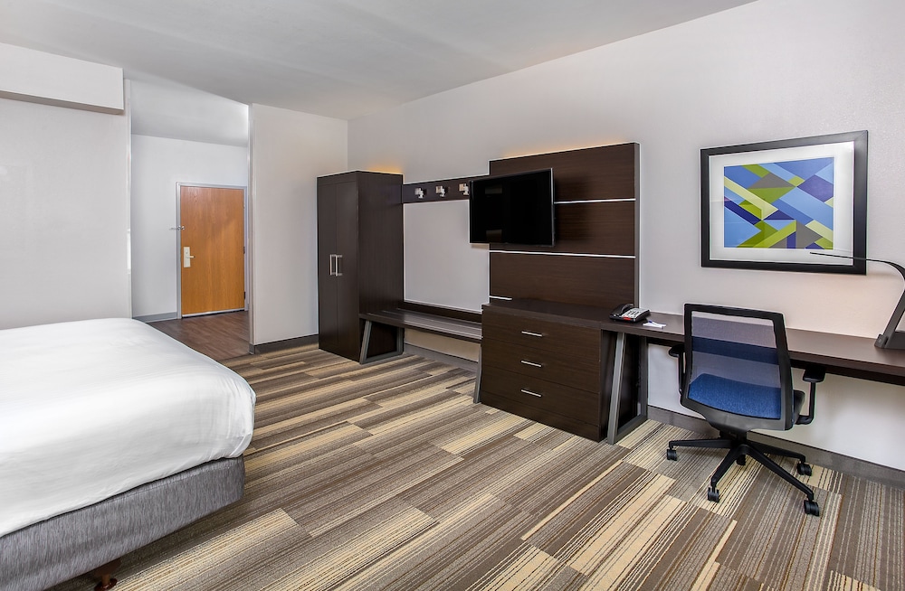 holiday inn express and suites morristown by ihg