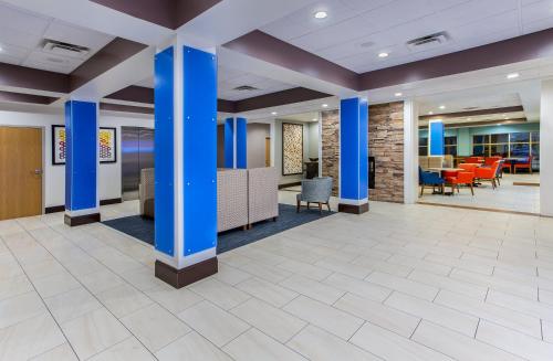 holiday inn express and suites morristown by ihg