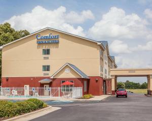 comfort inn and suites tuscumbia muscle shoals