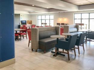 holiday inn express and suites lubbock west by ihg