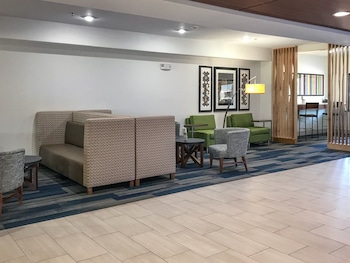 holiday inn express and suites lubbock west by ihg