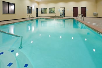 holiday inn express and suites lubbock west by ihg