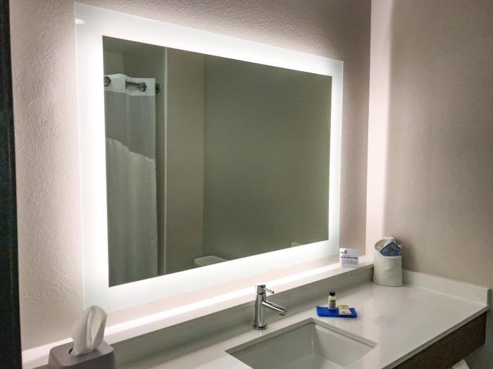 holiday inn express and suites lubbock west by ihg