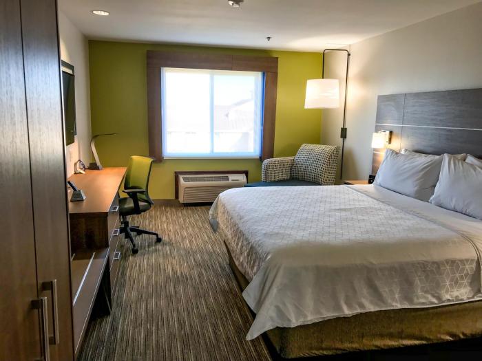 holiday inn express and suites lubbock west by ihg