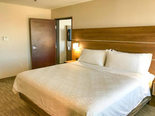 holiday inn express and suites lubbock west by ihg