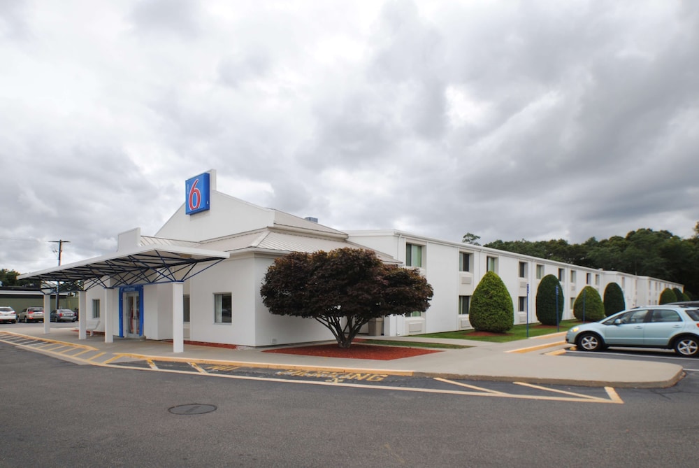 motel 6 seekonk ma providence east