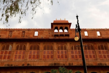 the lallgarh palace a heritage hotel