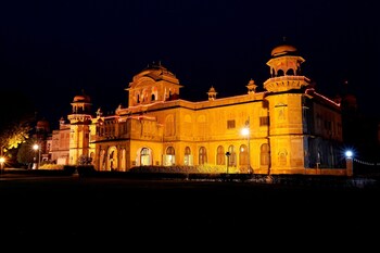the lallgarh palace a heritage hotel