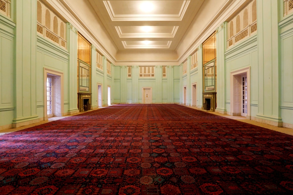 the lallgarh palace a heritage hotel