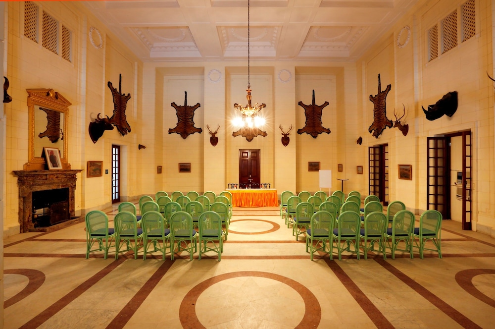the lallgarh palace a heritage hotel