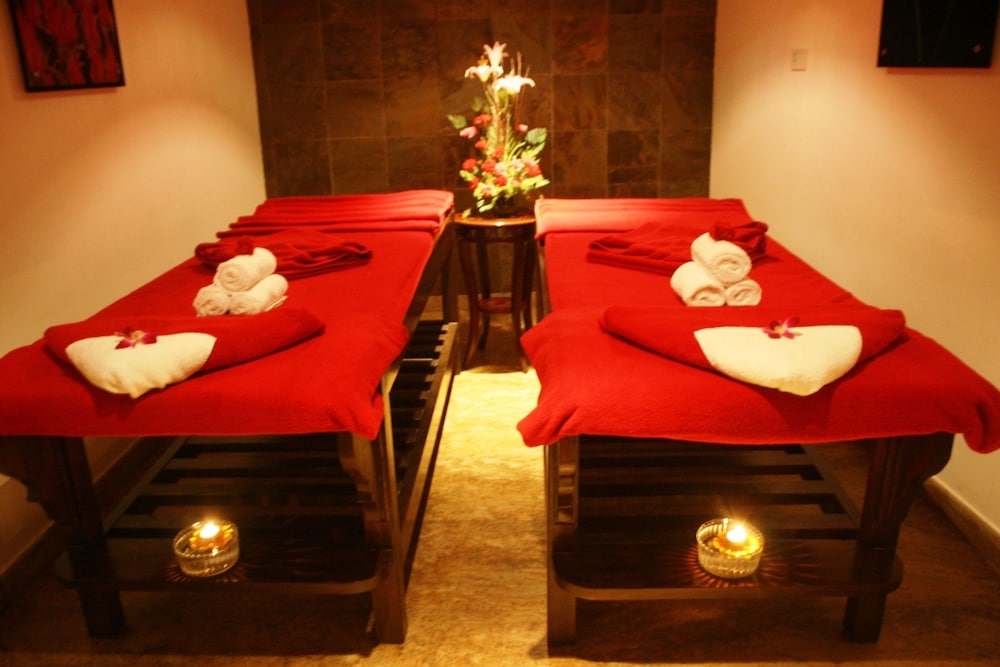 the lallgarh palace a heritage hotel