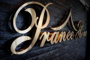 pranee home