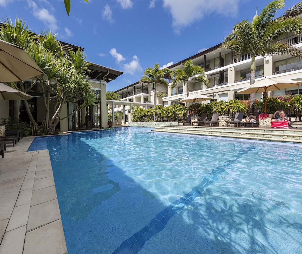 oaks casuarina santai resort