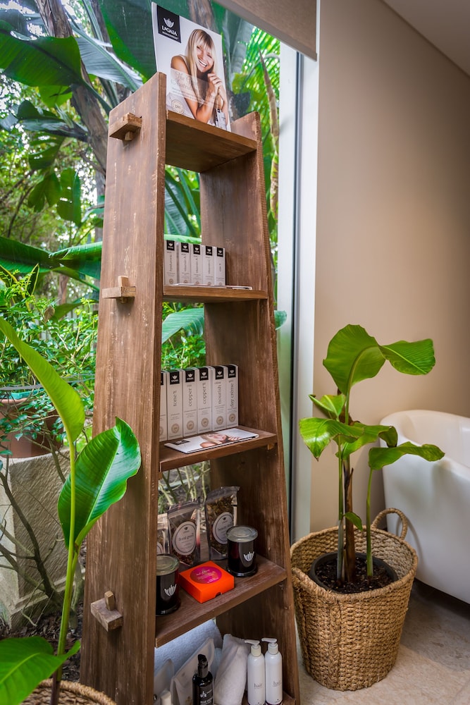 oaks casuarina santai resort