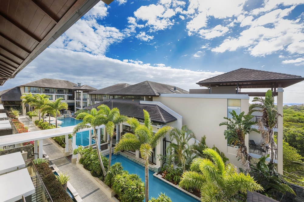 oaks casuarina santai resort