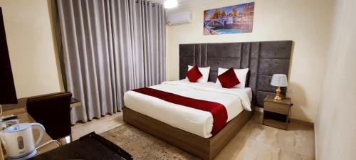 golden hotel