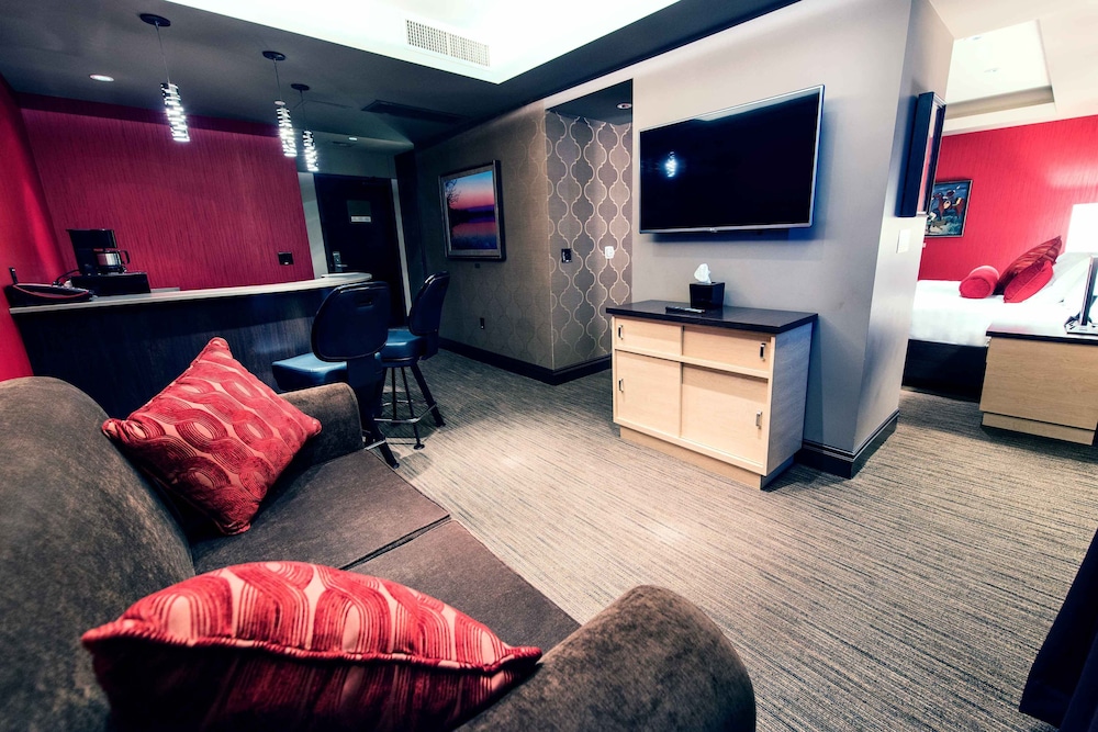 cherokee casino and hotel roland