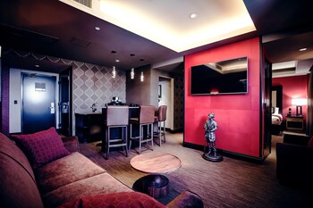 cherokee casino and hotel roland