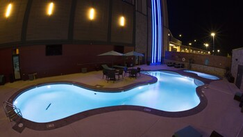 cherokee casino and hotel roland