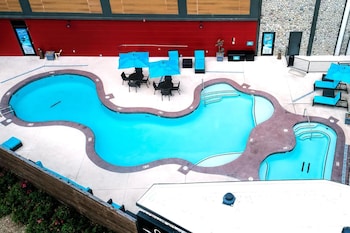 cherokee casino and hotel roland