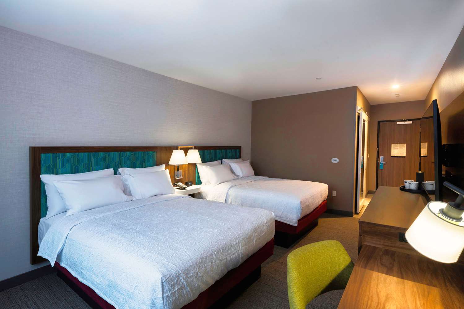 hampton inn needles ca