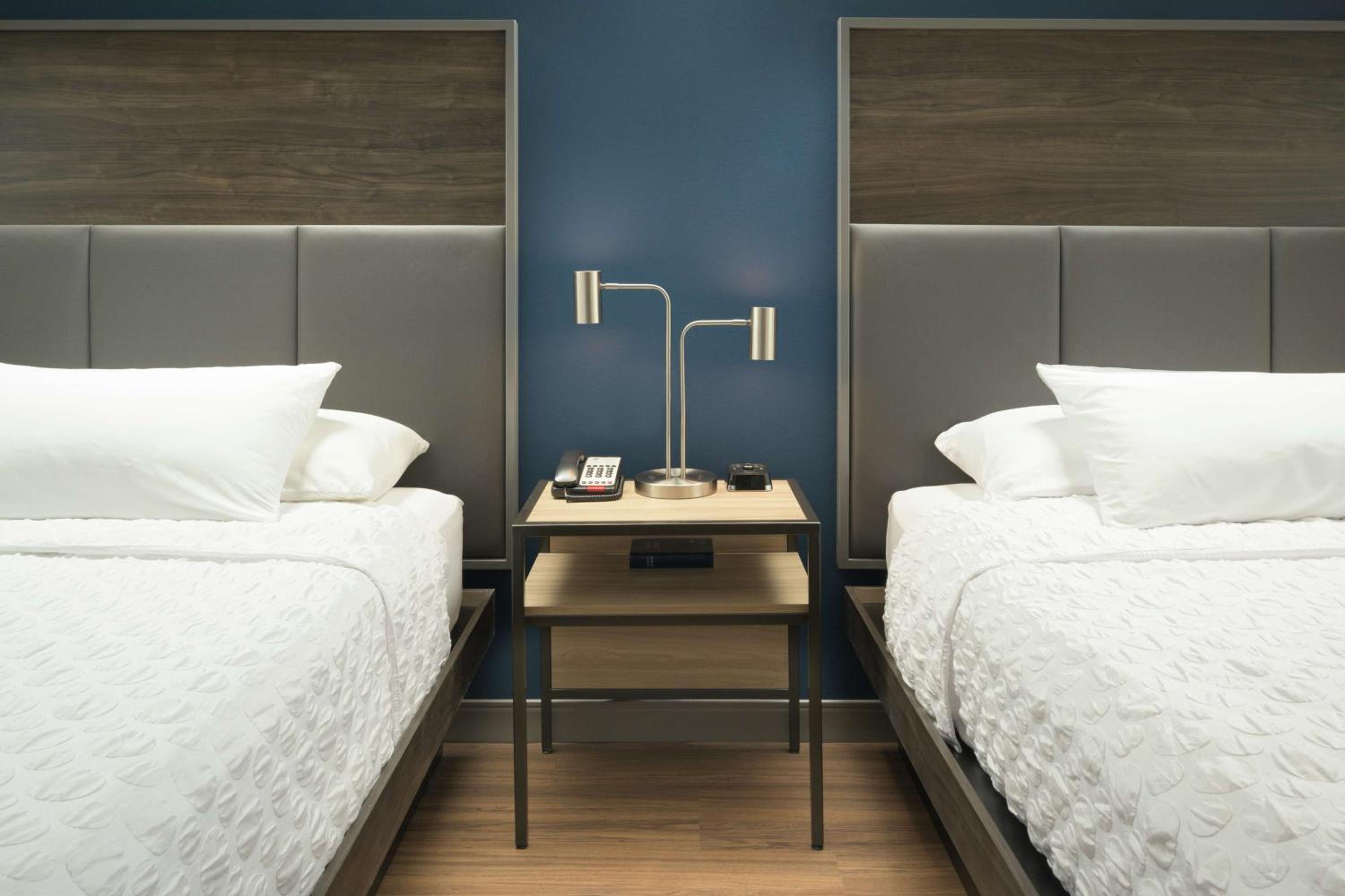 home2 suites lake havasu city az