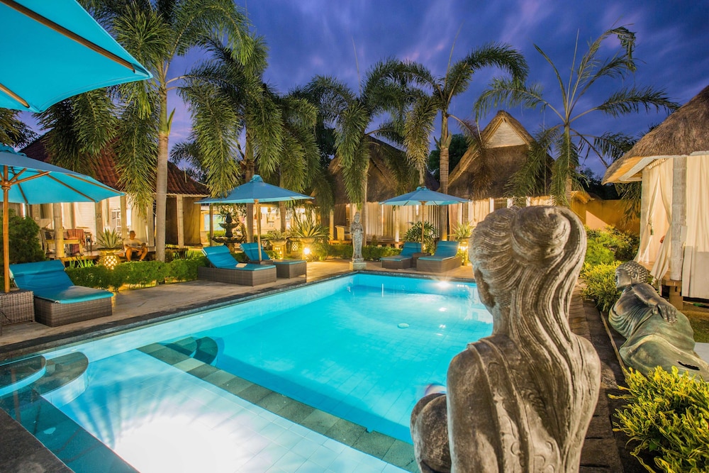 lembongan bay shore huts