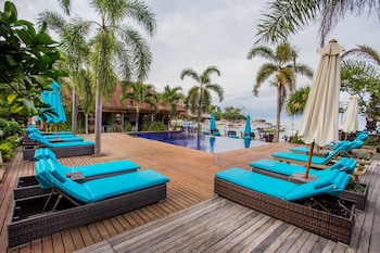 lembongan bay shore huts