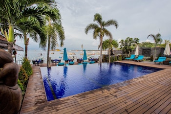 lembongan bay shore huts