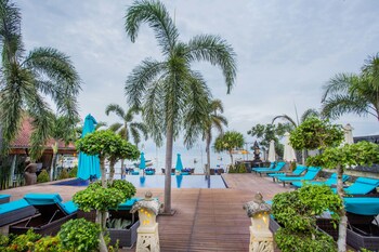 lembongan bay shore huts
