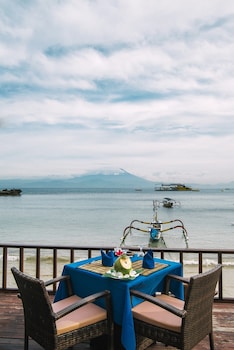 lembongan bay shore huts