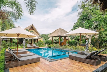 lembongan bay shore huts