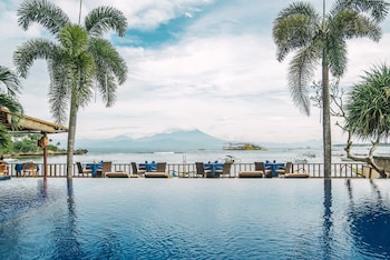 lembongan bay shore huts