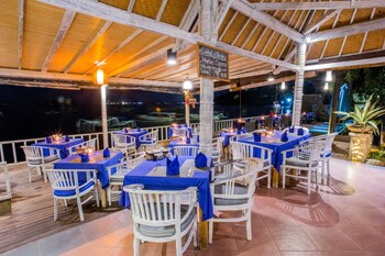 Lembongan Bay Shore Huts,Lembongan Island>>Bali,3 star