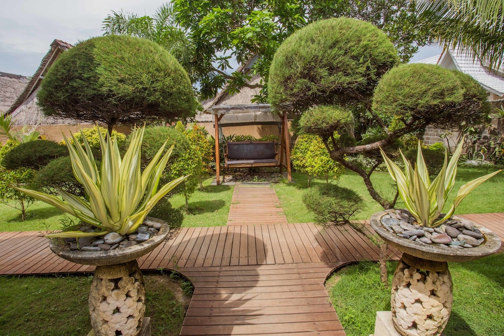 lembongan bay shore huts