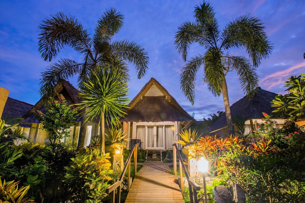 lembongan bay shore huts