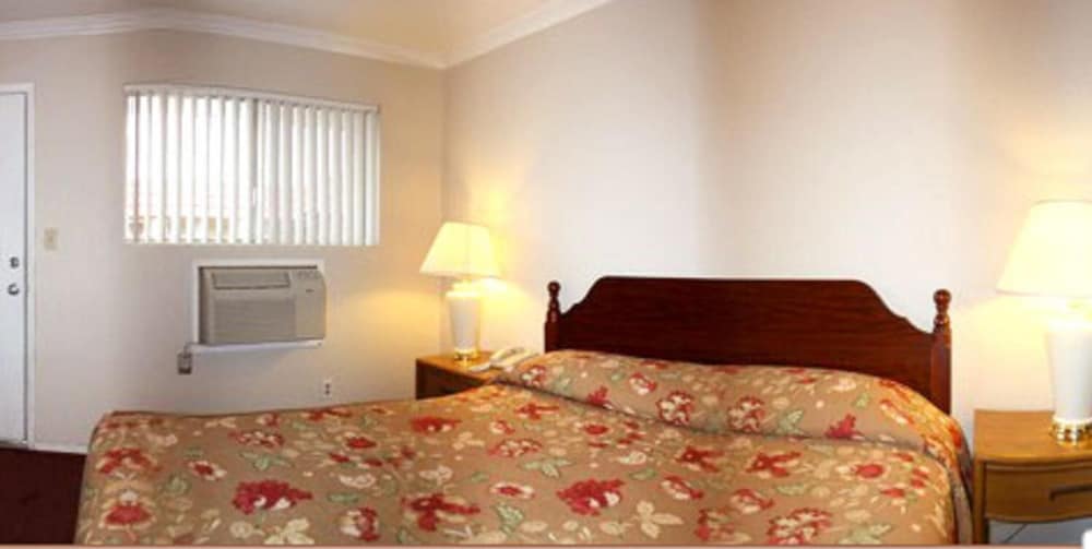 sunset inn and suites