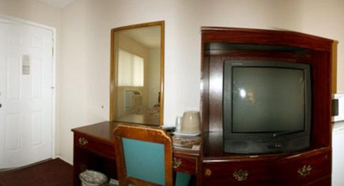 sunset inn and suites