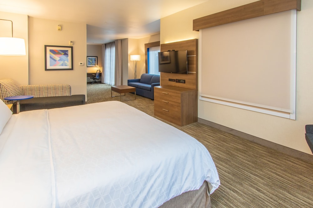 holiday inn express hotel and suites roseville galleria area by ihg