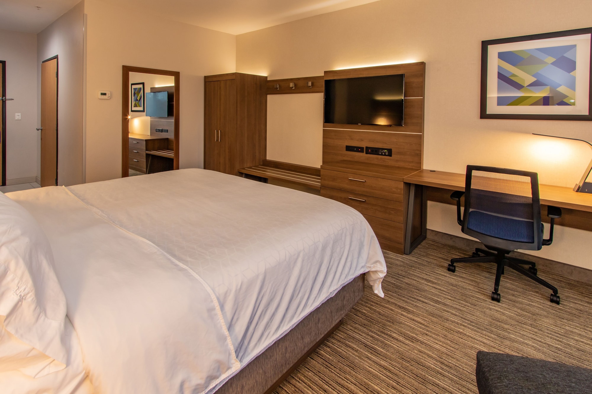 holiday inn express hotel and suites roseville galleria area by ihg