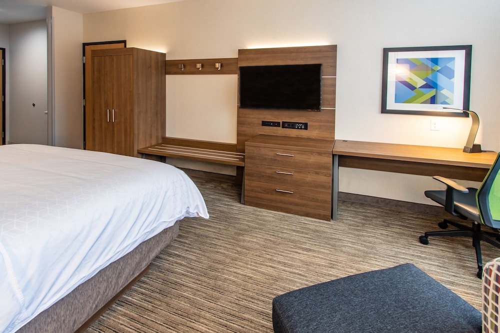 holiday inn express hotel and suites roseville galleria area by ihg