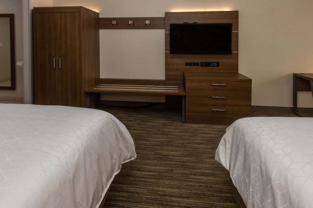 holiday inn express hotel and suites roseville galleria area by ihg