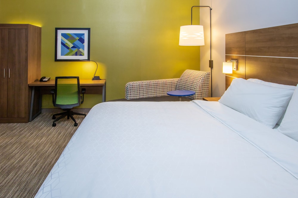 holiday inn express hotel and suites roseville galleria area by ihg