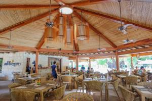 Bluewater Maribago Beach Resort,Near Gaisano Grand Mall Mactan,4 star