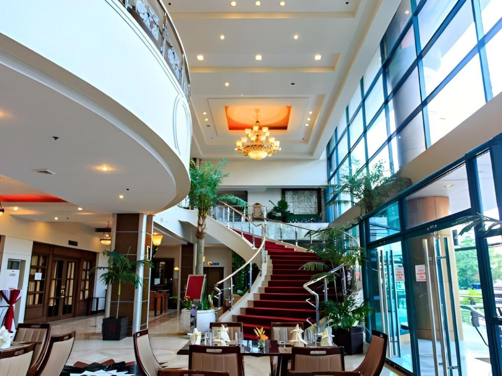sarrosa international hotel and residential suites