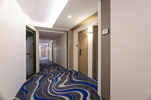 sarrosa international hotel and residential suites